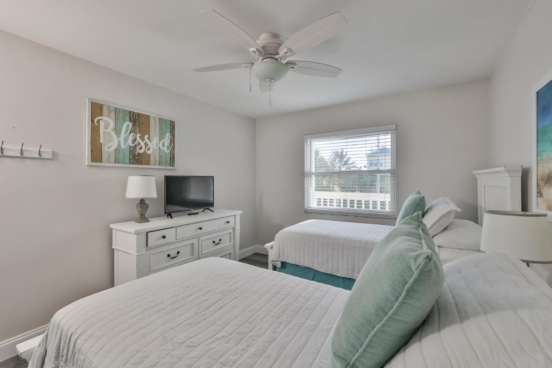 100 Steps To Beautiful Indian Rocks Beach, Oceanside, 2 Bedroom Updated Condo Clearwater Beach Exterior photo