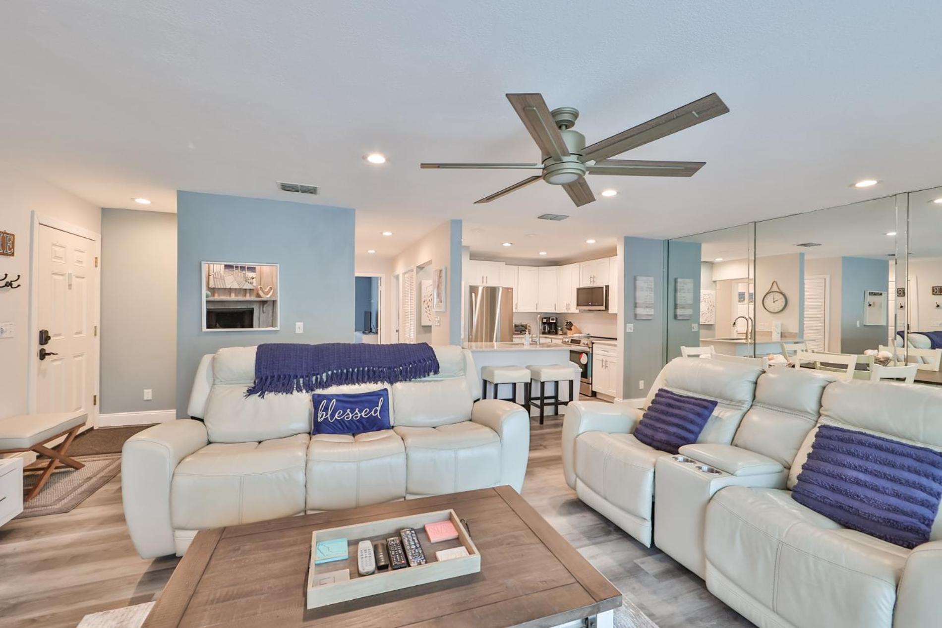 100 Steps To Beautiful Indian Rocks Beach, Oceanside, 2 Bedroom Updated Condo Clearwater Beach Exterior photo
