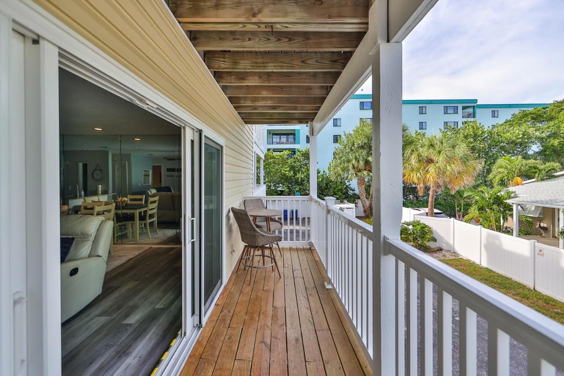 100 Steps To Beautiful Indian Rocks Beach, Oceanside, 2 Bedroom Updated Condo Clearwater Beach Exterior photo